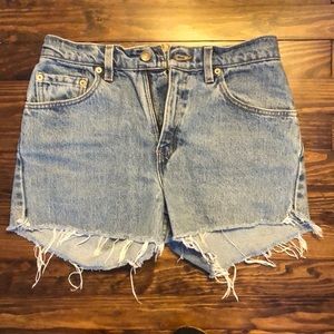 Levi’s cutoff shorts
